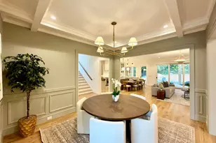 1718 Piccadilly Ln, Raleigh, NC 27608 - Photo 5