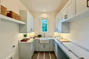 1718 Piccadilly Ln, Raleigh, NC 27608 - Photo 31