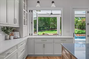 1718 Piccadilly Ln, Raleigh, NC 27608 - Photo 11