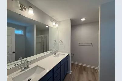 32 W Emily Gardens Drive, Selma, NC 27576 - Photo 7