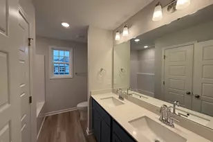 32 W Emily Gardens Dr, Selma, NC 27576 - Photo 9