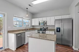 208 N Weststone Blvd, Fuquay Varina, NC 27526 - Photo 13