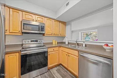 1101 Parkridge #107, Raleigh, NC 27605 - Photo 11