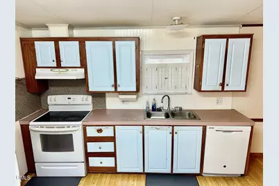 8621 Hicksboro Road, Oxford, NC 27565 - Photo 11