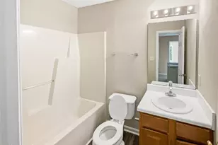 4425 Woodlawn Dr, Raleigh, NC 27616 - Photo 15