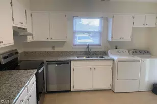 1220 Manassas Ct, Raleigh, NC 27609 - Photo 3