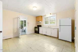 1089 Gillburg Rd, Henderson, NC 27537 - Photo 9