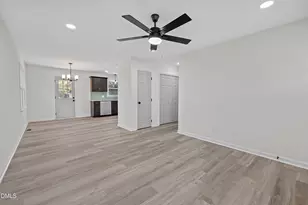 709 S Wakefield St, Zebulon, NC 27597 - Photo 17