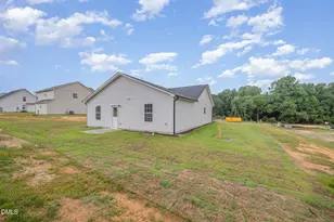 272 Johnson Rdg Wy, Four Oaks, NC 27524 - Photo 7