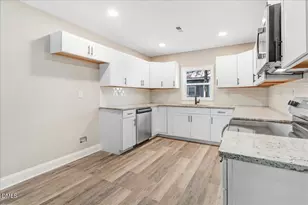 1211 North St, Smithfield, NC 27577 - Photo 9