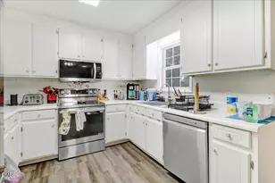 1240 Banjo Dr, Zebulon, NC 27597 - Photo 15