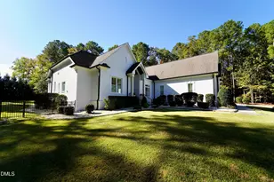 2604 Homestead Forest Dr, Zebulon, NC 27597 - Photo 7