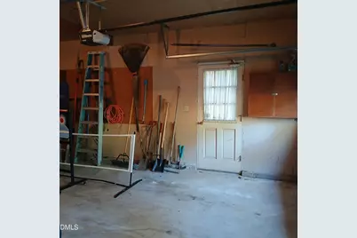 409 Cottonwood Circle, Raleigh, NC 27609 - Photo 9