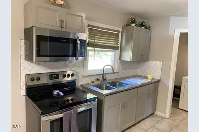 1221 Woodbriar Avenue, Greensboro, NC 27405 - Photo 3