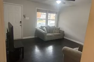 1221 Woodbriar Ave, Greensboro, NC 27405 - Photo 9