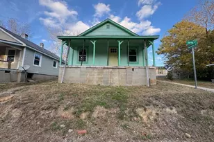 402 Spring Ct, Henderson, NC 27536 - Photo 1