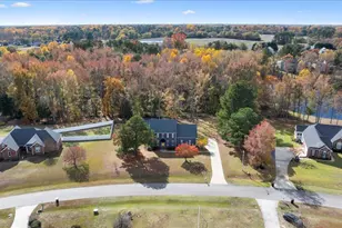 6712 Wavcott Dr, Fuquay Varina, NC 27526 - Photo 5