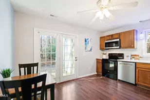 27 Sunflower Ct, Durham, NC 27713 - Photo 11