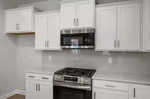 413 Longleaf Glen Ln, Zebulon, NC 27597 - Photo 5