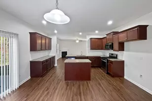 1021 Purple Verbena Ct, Zebulon, NC 27597 - Photo 13