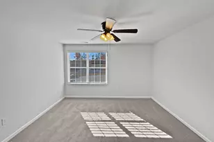 1021 Purple Verbena Ct, Zebulon, NC 27597 - Photo 3