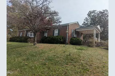821 W Sycamore Street, Chase City, VA 23924 - Photo 1