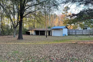 409 Lipscomb Rd, Angier, NC 27501 - Photo 5