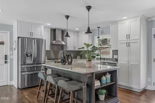 3016 Devonshire Dr, Raleigh, NC 27607 - Photo 3