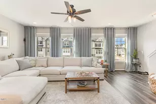 823 Richmont Grove Ln, Apex, NC 27523 - Photo 5