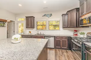 823 Richmont Grove Ln, Apex, NC 27523 - Photo 3