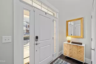 10330 Sablewood Dr, Raleigh, NC 27617 - Photo 5