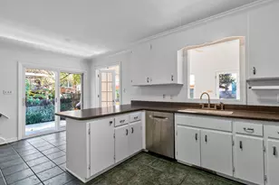 214 Hudson St, Raleigh, NC 27608 - Photo 9