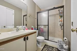 2706 Ramblegate Ln, Durham, NC 27705 - Photo 13