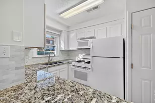 4810 Blue Bird Ct, Raleigh, NC 27606 - Photo 15