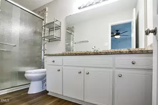 101 Lansing Dr, Benson, NC 27504 - Photo 27