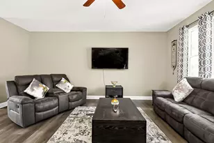 719 Wakeland Dr, Garner, NC 27529 - Photo 5