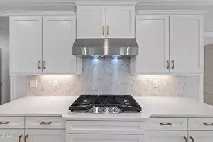 45 W Victoria Rdg Dr, Selma, NC 27576 - Photo 5
