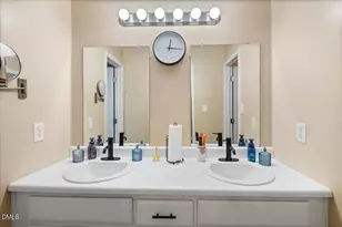 447 Sunray Dr, Clayton, NC 27520 - Photo 25