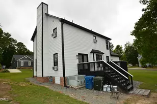 412 Maymont Dr, Durham, NC 27703 - Photo 15