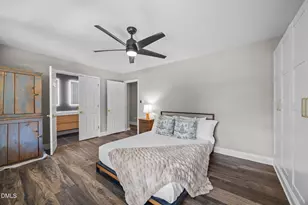 508 Driewood Ct, Raleigh, NC 27609 - Photo 15