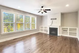 3320 Heathrowe Grove Ct, Fuquay Varina, NC 27526 - Photo 9