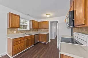 3812 Lodgepole Ln, Raleigh, NC 27616 - Photo 7