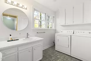 2105 Yorkgate Dr, Raleigh, NC 27612 - Photo 33