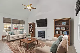 3645 S Pointe Dr, Apex, NC 27539 - Photo 3