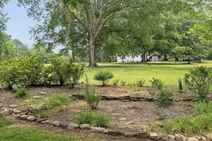 695 W Green St, Franklinton, NC 27525 - Photo 15