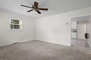 695 W Green St, Franklinton, NC 27525 - Photo 33