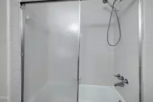 606 Oak Tree Dr, Chapel Hill, NC 27517 - Photo 25