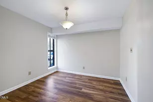 606 Oak Tree Dr, Chapel Hill, NC 27517 - Photo 5