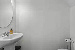 2063 Gln Xing Dr, Durham, NC 27704 - Photo 17