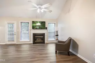 5424 Fieldcross Ct, Raleigh, NC 27610 - Photo 15